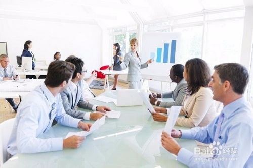 中國時(shí)尚品牌運(yùn)營與國內(nèi)貿(mào)易代理 策略、路徑與協(xié)同發(fā)展